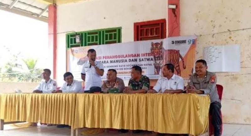 Lakukan Sosialisasi,  BKSDA Pasang Perangkap Harimau di Bengkulu Utara 