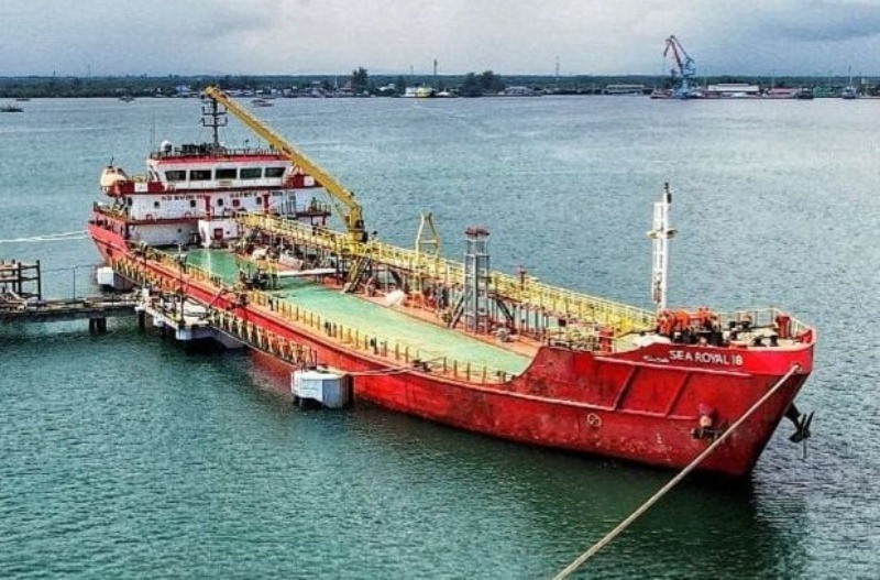 Alhamdulillah, Kapal Tanker Berhasil Bersandar di Pelabuhan Pulau Baai Bengkulu