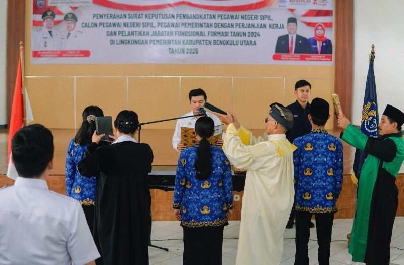 Bupati Bengkulu Utara Lantik 182 ASN