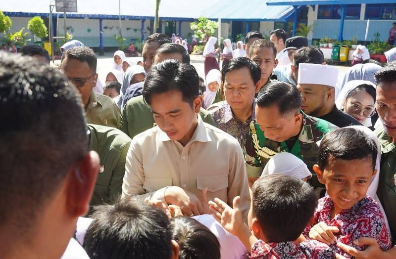 Pengawasan Harus Ketat, Wapres Tinjau Pemberian Makan Bergizi Gratis di Bumi Merah Putih