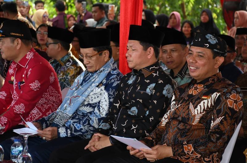 Menteri Agama dan Walikota Bengkulu Lepas Satwa di Danau Dendam Tak Sudah