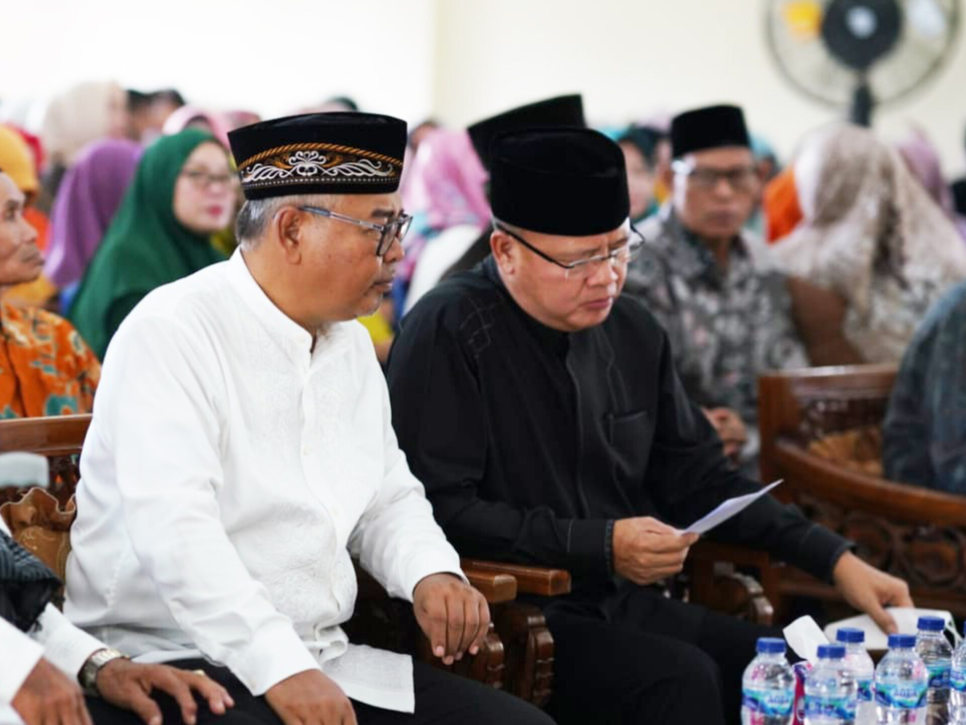 Rohidin Mersyah-M Saleh Duduk Berdampingan di Acara Ikatan Jang Pat Petulai 