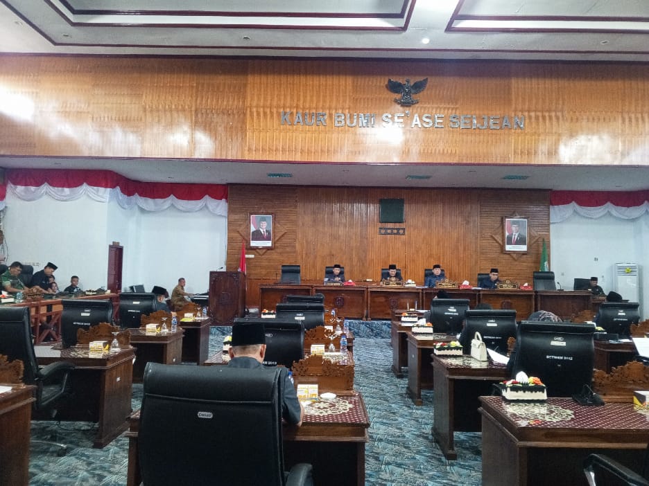 Sidang Paripurna, DPRD Kaur soroti Perda Hewan Ternak