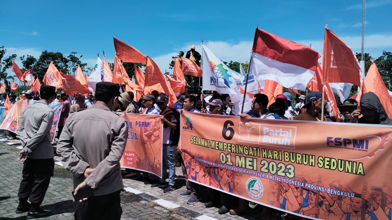 May Day, Pemkab dan DPRD Mukomuko   