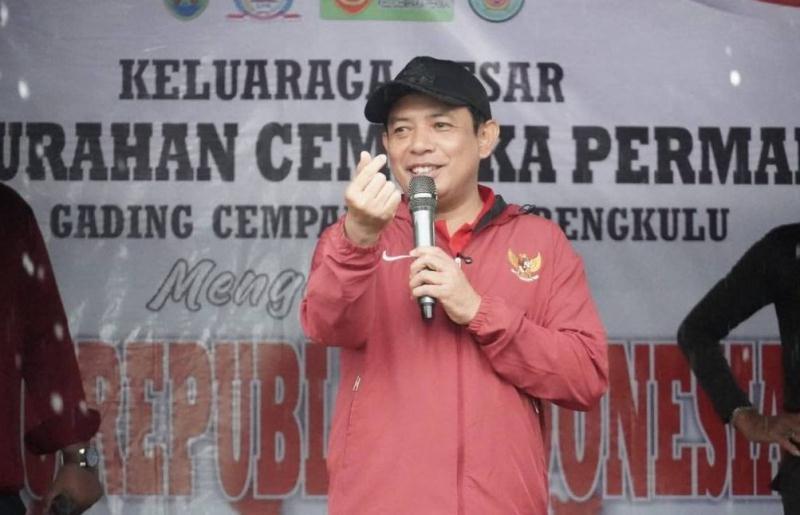  Pembagian Hadiah Acara HUT RI di Kelurahan Cempaka Permai Dihadiri Walikota