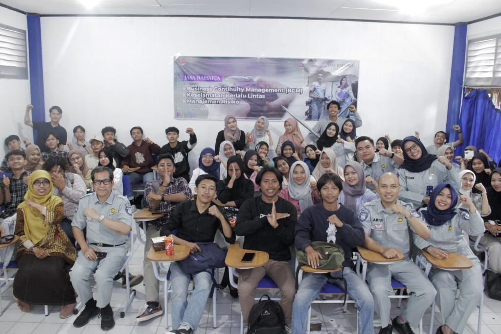  Program JR Mengajar Batch II: Jasa Raharja Bengkulu Sampaikan Pengelolaan Manajemen Risiko di Fisip UNIB