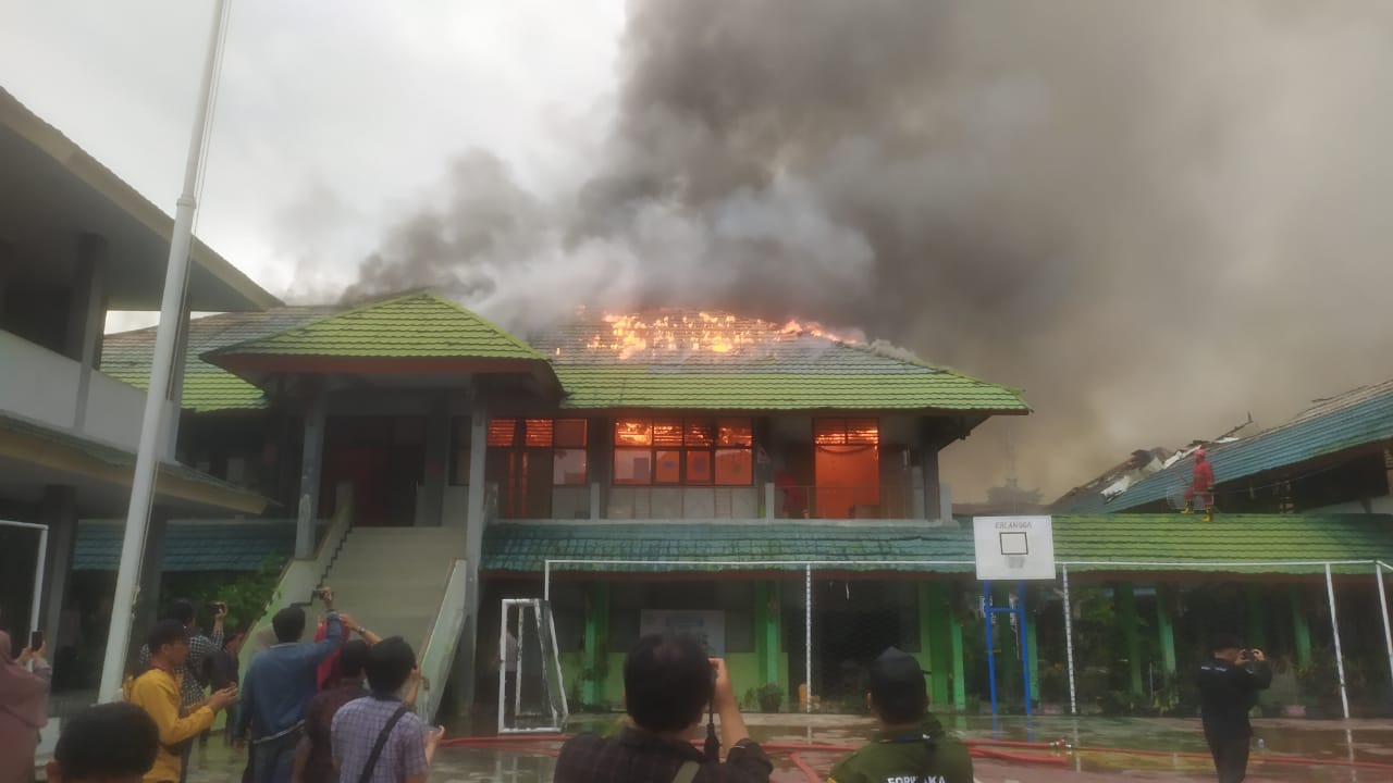 Data Terkini, 30 Ruangan di SMKN 3 Kota Bengkulu Ludes Terbakar