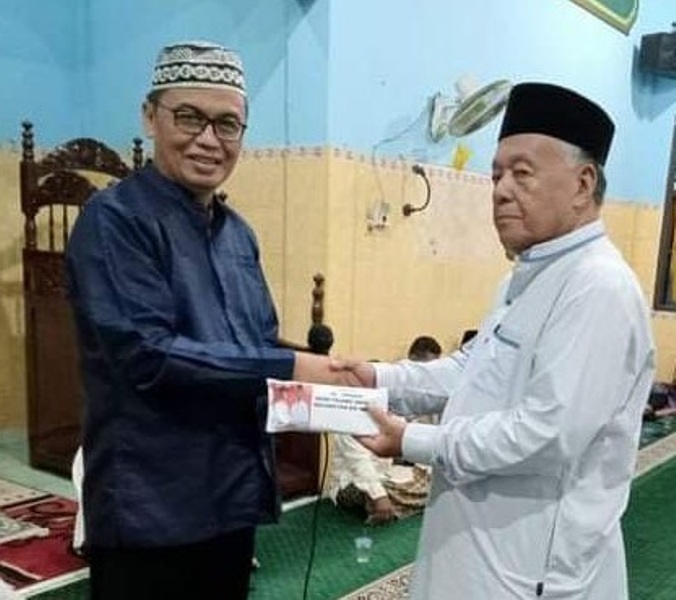  Bengkulu Utara Beri Bantuan Masjid Al-Ikhsan Saat  Safari Ramadan