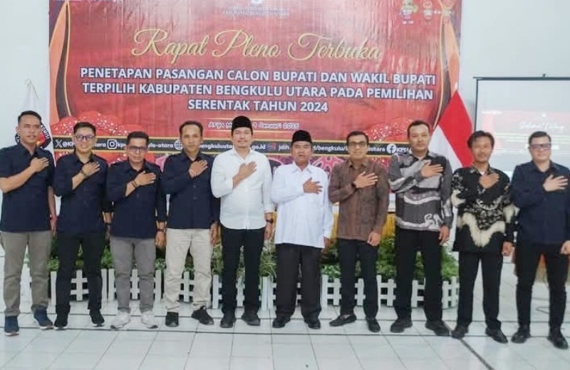  KPU  Tetapkan  Paslon Arie-Sumarno sebagai Bupati dan Wabup Bengkulu Utara 2025-2030