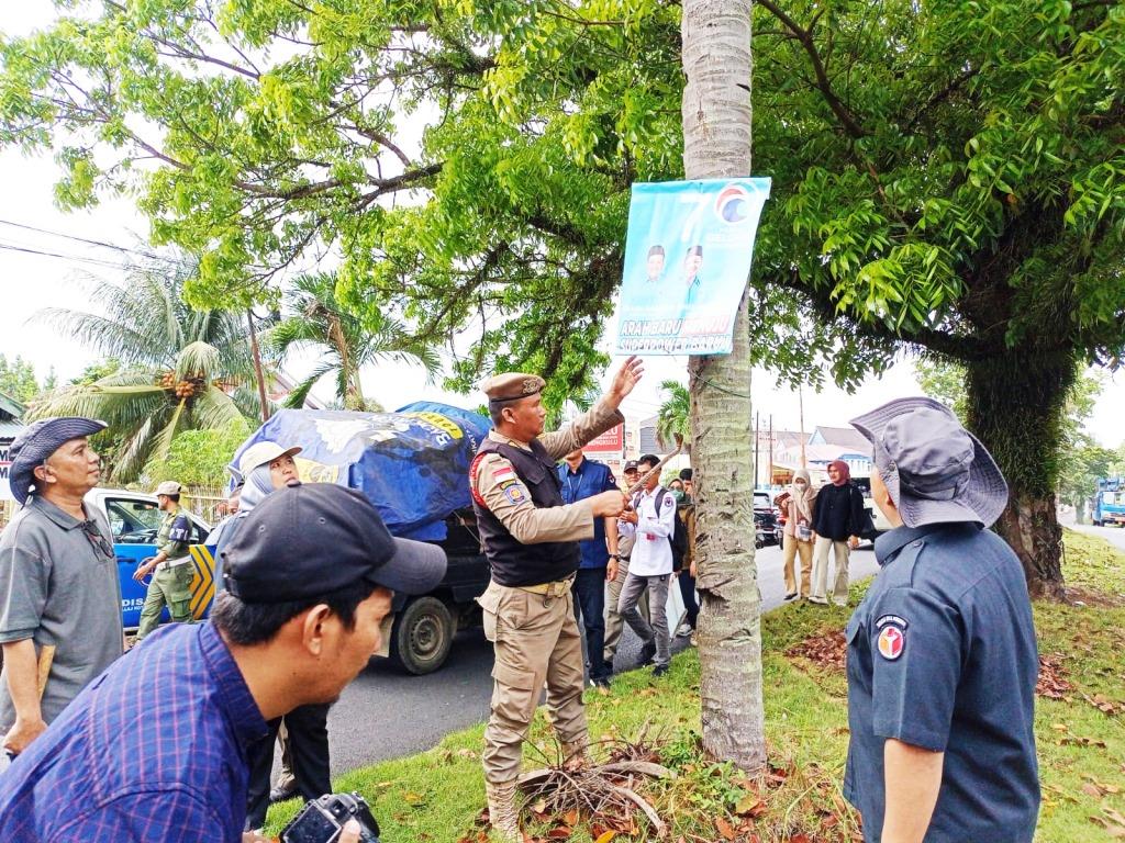  Ribuan Poster Caleg Langgar PKPU Nomor 15 dan Peraturan Walikota, Semua Diturunkan