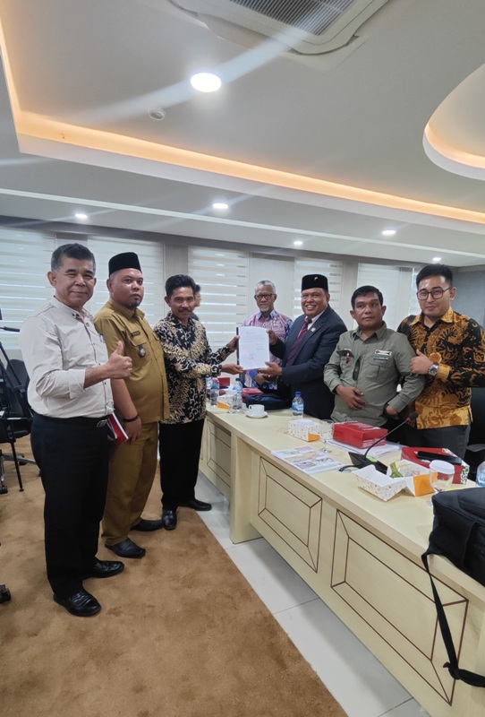 Didampingi Penasihat Hukum, Masyarakat Urai Penuhi Undangan Audiensi DPD RI di Jakarta, Ini Pesan Bang Ken