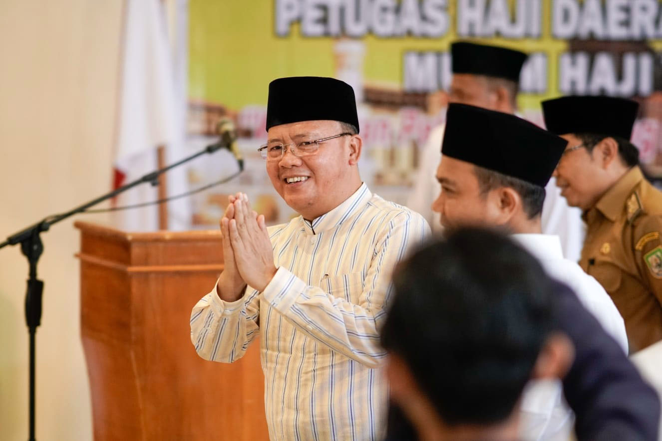 Gubernur Bengkulu  Minta Maaf