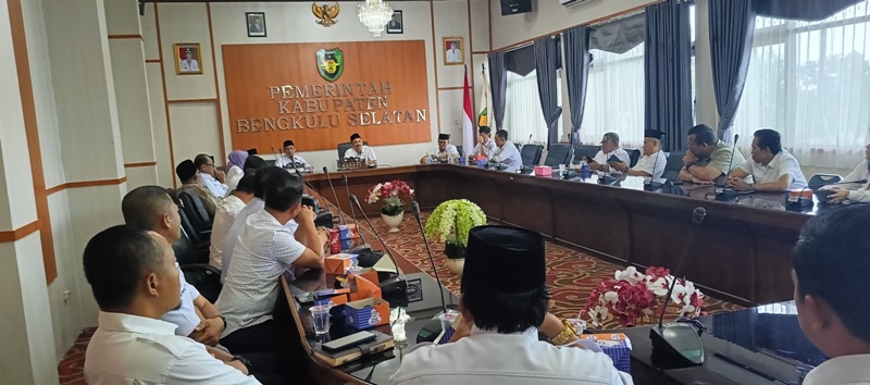 PJS Bupati Sisardi Lakukan Pertemuan dengan Sekda Bengkulu Selatan Beserta Jajaran