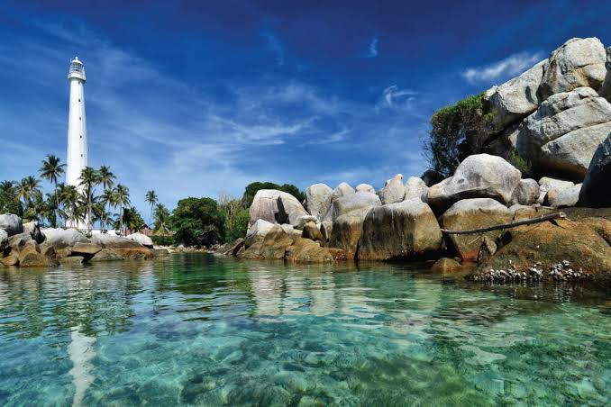 Berikut 8 Tempat Wisata di Belitung Yang Menarik, Ada Wisata Pulau Lengkuas Ikonik ada Mercusuar Kuno Belanda