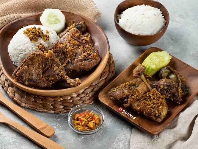 5 Tempat Makan Bebek Paling Enak di Surabaya Berikut, ada Bebek Crispi hingga Bumbu Hitam