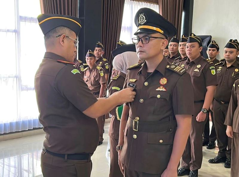 Kajari Bengkulu Selatan  Lantik Kasi Tindak Pidana Khusus, Ini Harapannya