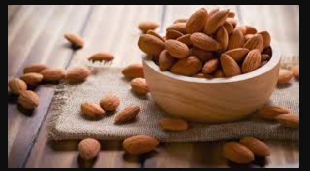 7 Manfaat Kacang Almond Untuk Kesehatan Tubuh yang Disukai Para Pejuang Diet!