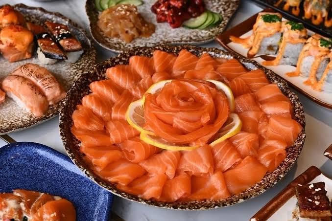 Pecinta Sushi Merapat! Ini 5 Tempat Makan Sushi yang Viral Jumbo Dengan Harga Terjangkau 