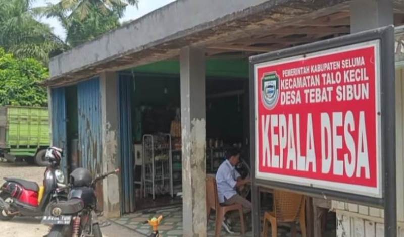 Warga Tebat Sibun Seluma Lakukan  Cuci Kampung