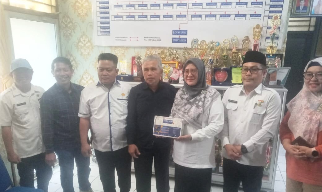  SMP Negeri 2 Kota Bengkulu Dapat Hibah  Robot ATM dari Yayasan Wisnu Tama Raflesia