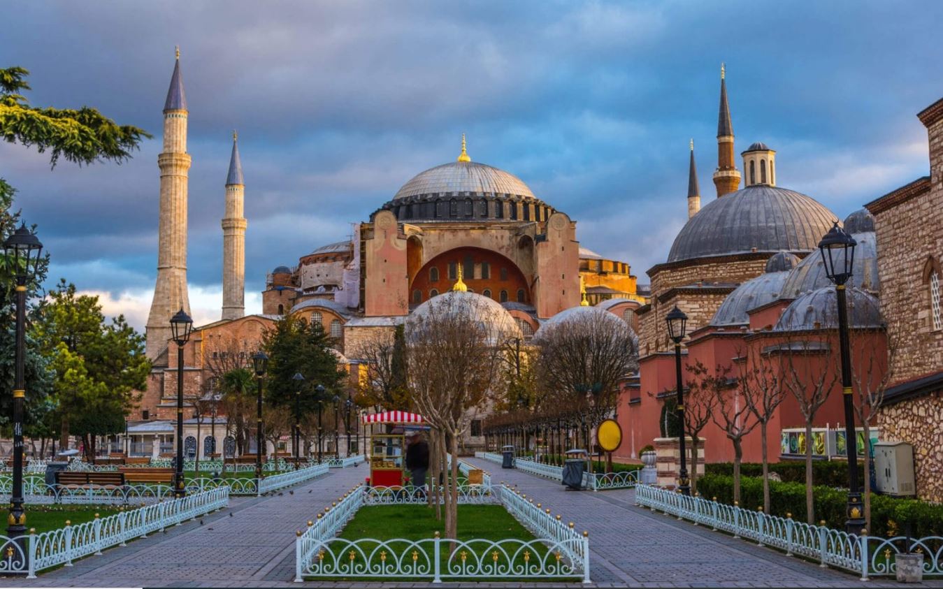 3 Kota di Dunia yang Cocok untuk Dikunjungi Saat Ramadhan Tahun 2024