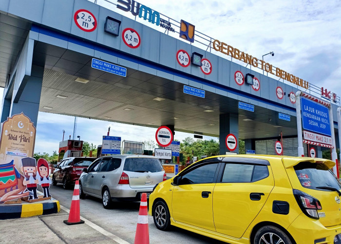 Arus Kendaraan di Jalan Tol Bengkulu Melonjak Drastis