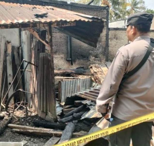 Saat Jemur Padi, Rumah Janda Ludes Terbakar