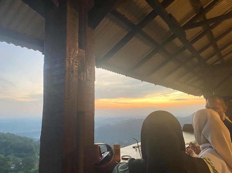 Destinasi Sunset Liku Sembilan Taba Penanjung  Amboi Indah