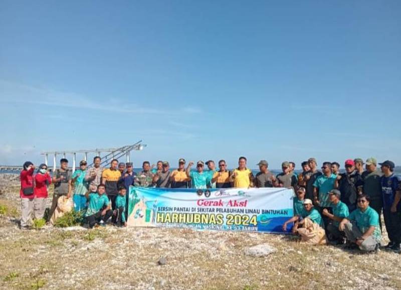  KSOP Kantor   UPT UPP Linau Bintuhan Lakukan Aksi Bersih Pantai