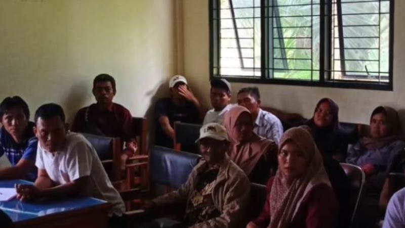 Perangkat Desa Kemang Manis Mengadu ke  Dinas PMD Seluma