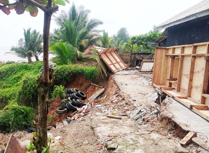 Rumah Warga Pasar Ketahun Ambruk, Ini Penyebabnya