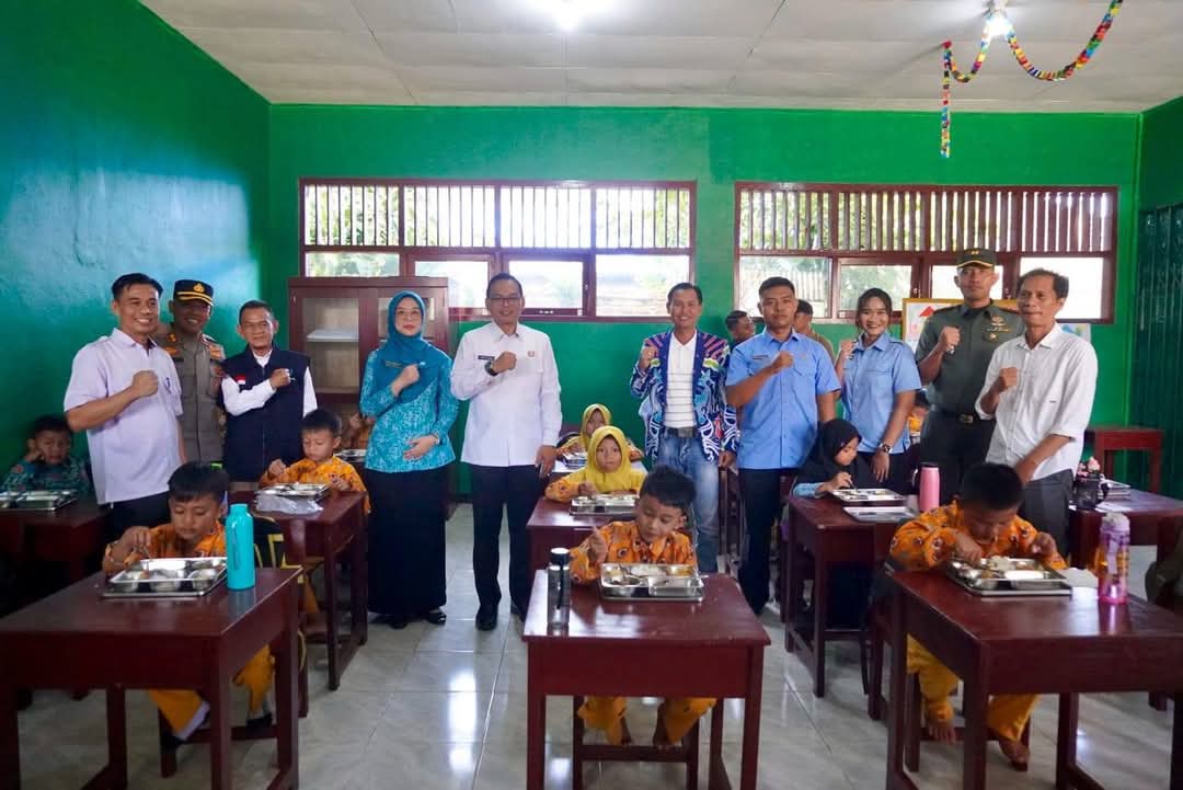 Kumpulkan 1.231 Siswa, Bupati Seluma Launching Perdana Program MBG
