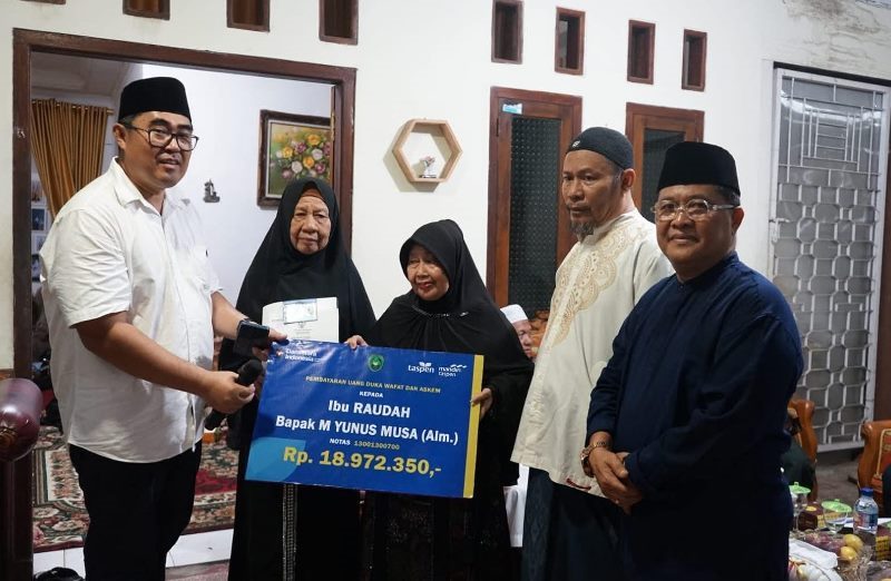 Layanan Prima Program 'Four In One' Pemkot Bengkulu Diserahkan Langsung kepada Ahli Waris