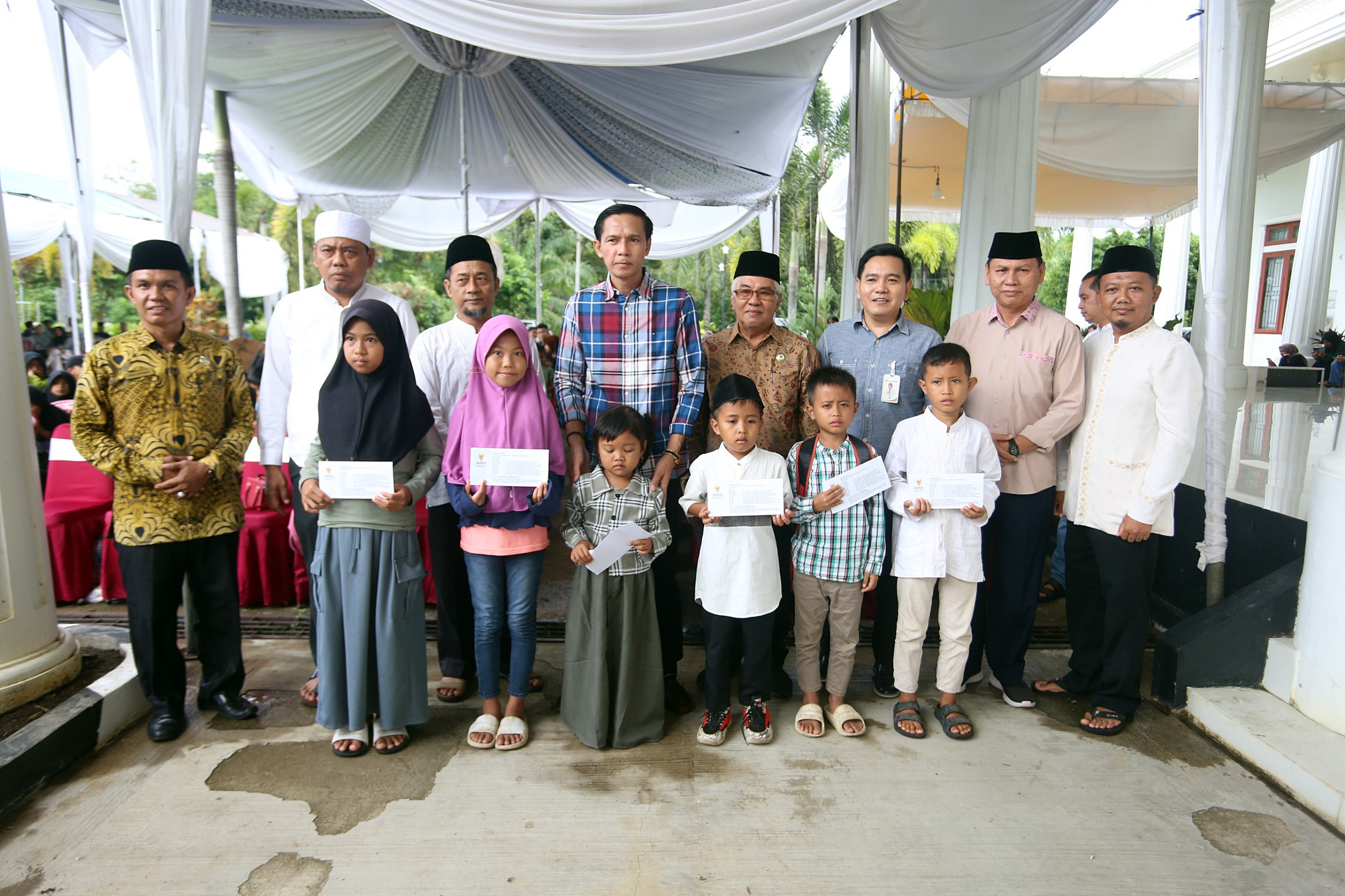 HUT Kaur ke 22, Bupati Santuni 167 Anak Yatim dan Bantu 3 Mesjid 