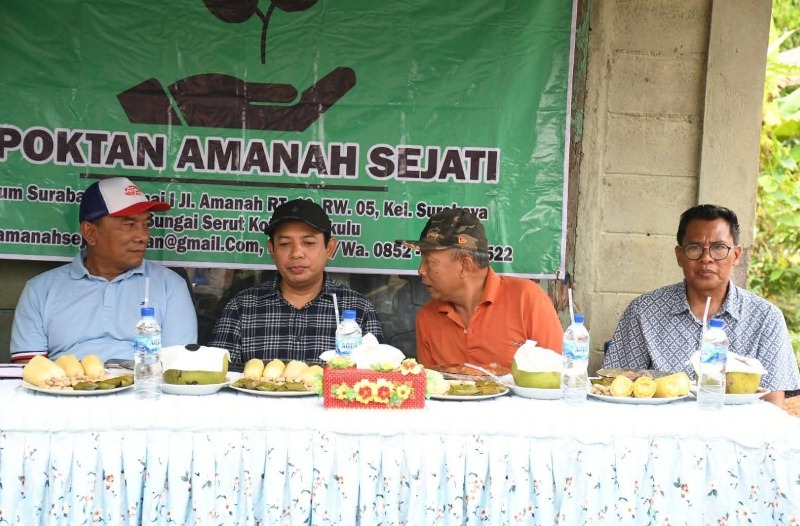 Pembina Kelompok Tani  Amanah Sejati Surabaya Dapat Apresiasi dari Walikota Bengkulu