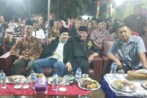 Tunaikan Visi Misi, Ayatullah   Gunakan Dana Pribadi untuk Membangun Desa