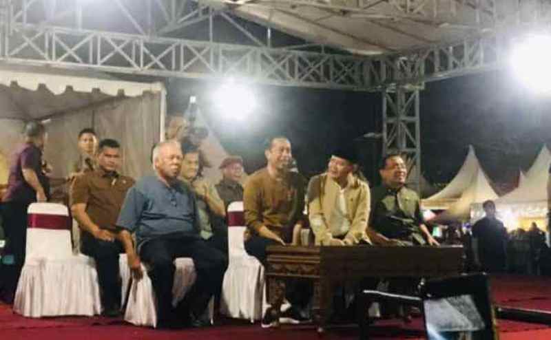Istimewa Sekali,  Presiden Jokowi dan Istri Nonton Tabut Bengkulu
