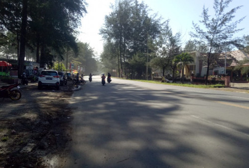 Cegah Balap Liar, Polresta Bengkulu Pasang 'Garis Kejut' di Kawasan Pantai