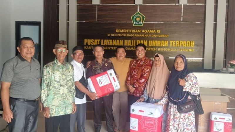 Silahkan Diambil, Koper Jamaah Calon Haji Bengkulu Tengah Sudah Didistribusikan