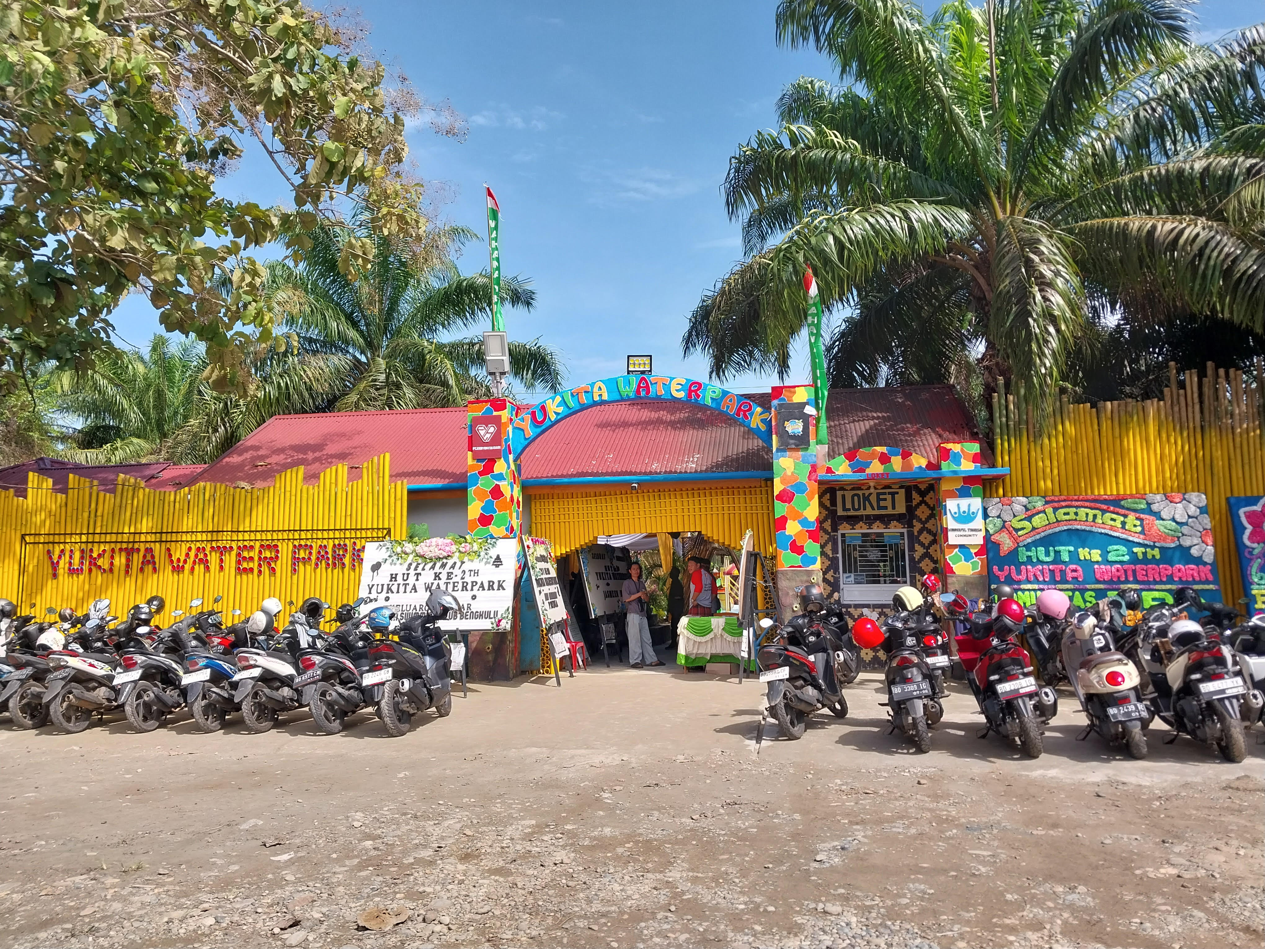 Destinasi Liburan Keluarga yang Nyaman di Kota Bengkulu Itu Ada di Yukita Waterpark