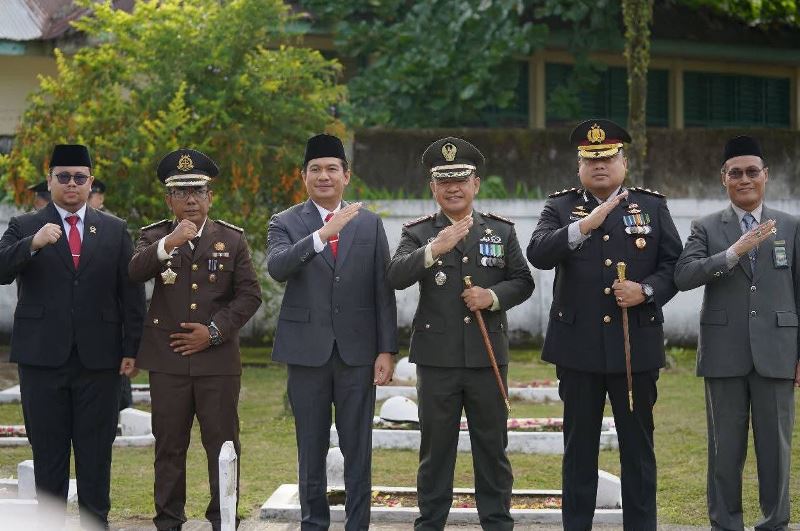 Kodim 0423 Bengkulu Utara Gelar Ziarah Nasional di TMP Ratu Samban