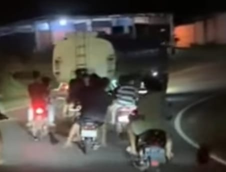 Truk Tangki CPO vs Pengendara Motor Tabrakan, Pengendara Meninggal Dunia, Supir Dikejar