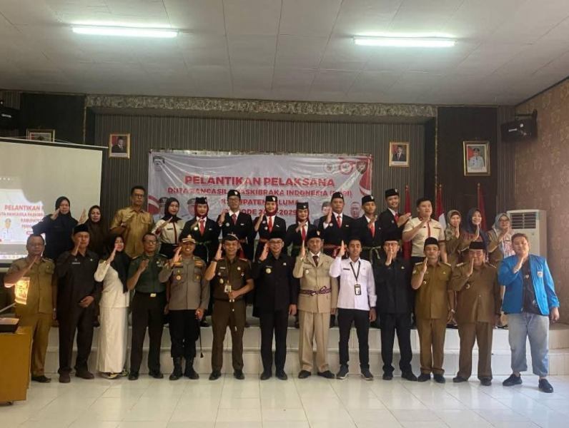 Bupati Teddy Rahman Lantik Duta Pancasila Paskibraka Indonesia Tingkat Kabupaten Seluma