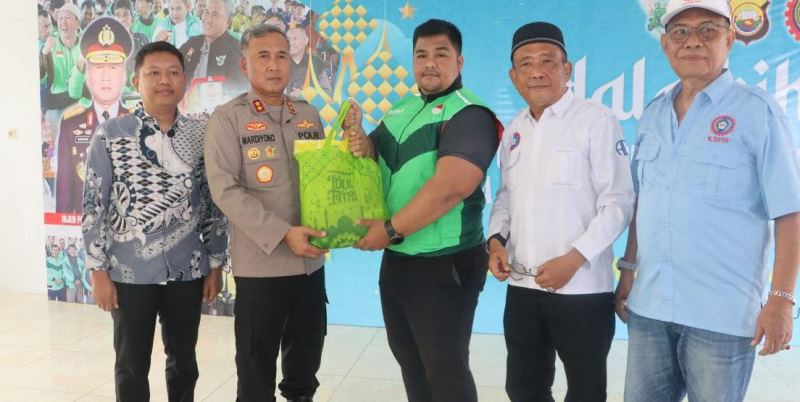  Halal Bihalal, Momen Hangat Kapolda Bengkulu Bersama Ratusan Ojol dan Buruh