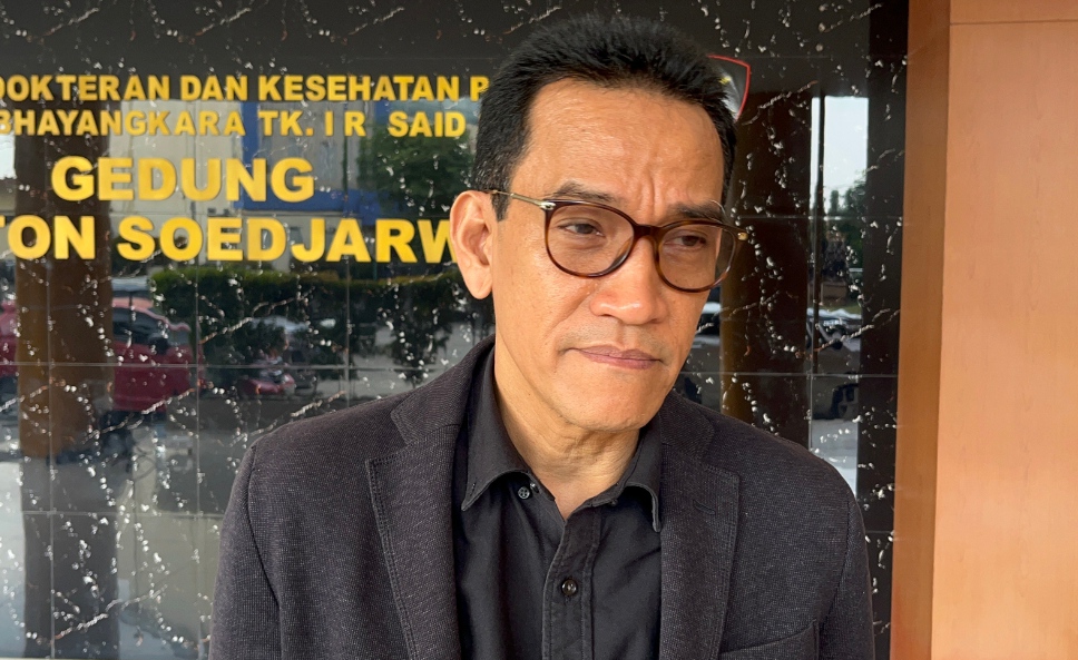 Roy Suryo dan Dokter Tifa Tunggu Lampu Hijau Dokter