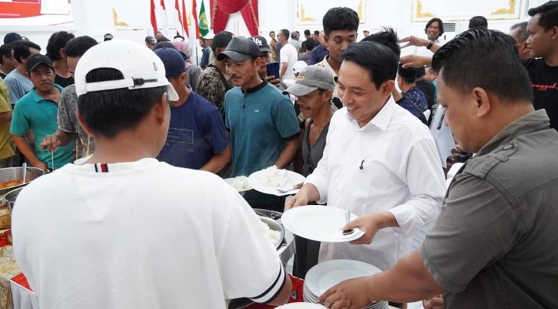  Walikota Bengkulu Silaturahmi Bersama  Driver Truk Sampah