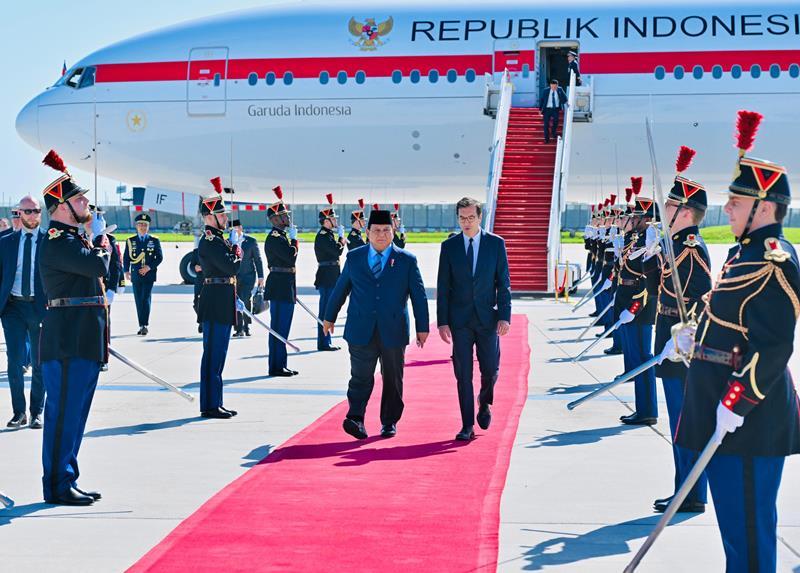 Salat Idul Adha di Paris , Presiden Prabowo  Kunker ke Prancis