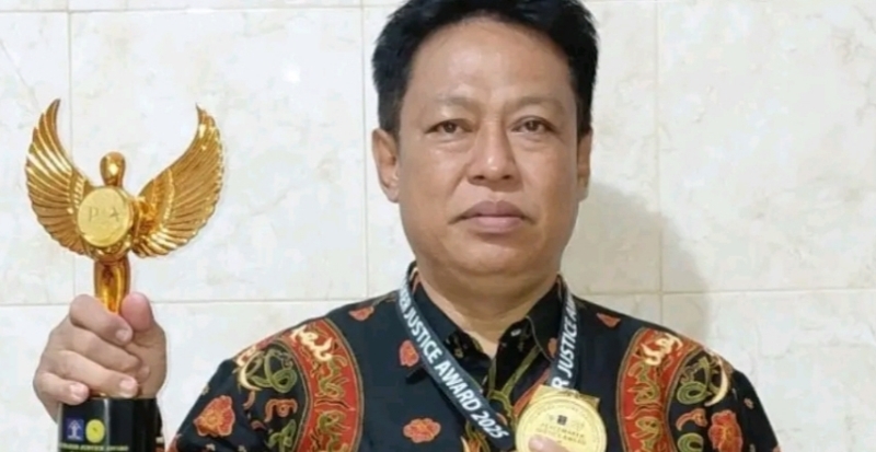 Bangga ! Lurah Dermayu Terima Peacmaker Justice Award