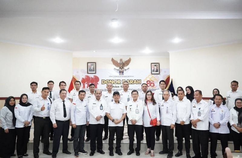 Walikota  Pantau Kegiatan Donor Darah  PMI di Kantor Wilayah Kemenkum HAM