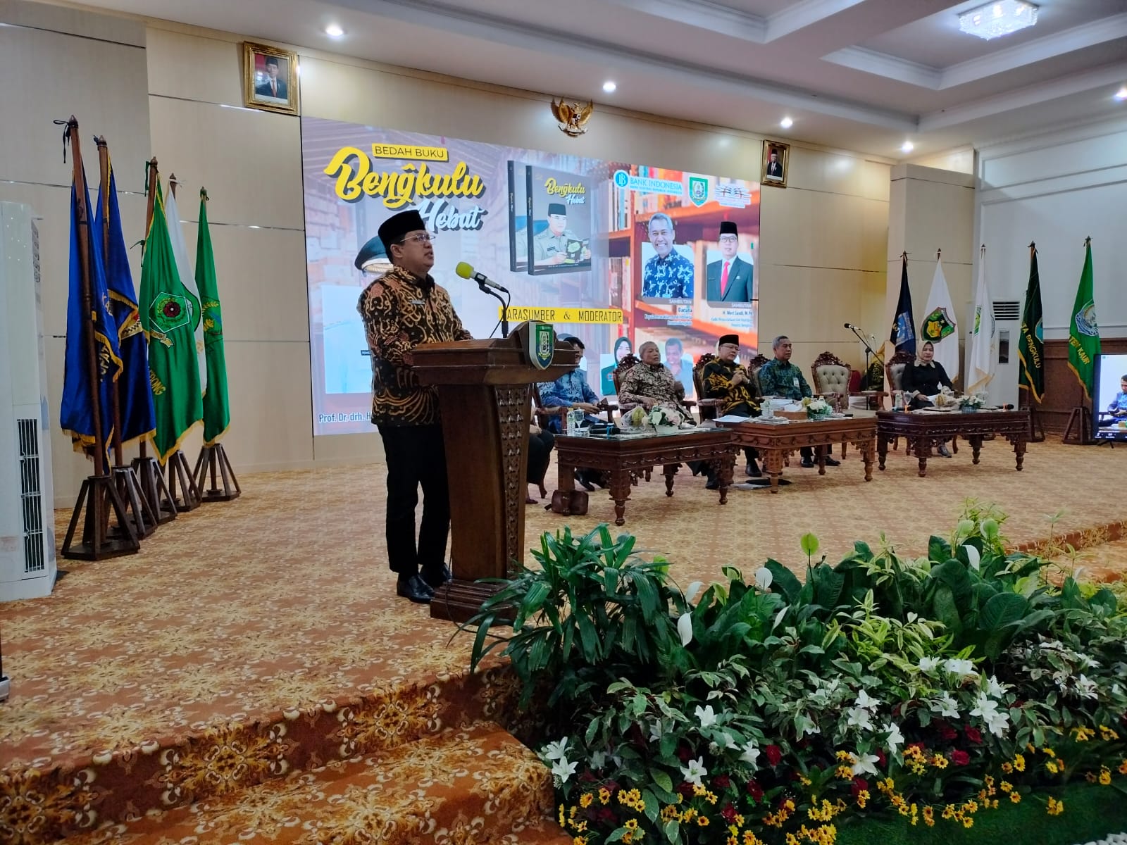 Kepala DPK Provinsi Bengkulu Sampaikan Hebatnya Provinsi Bengkulu Melalui Bedah Buku Karya Gubernur